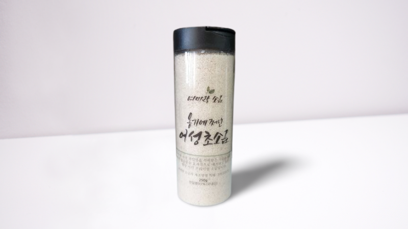 여미랑 옹기에 쩌낸 어성초소금 135g/300g