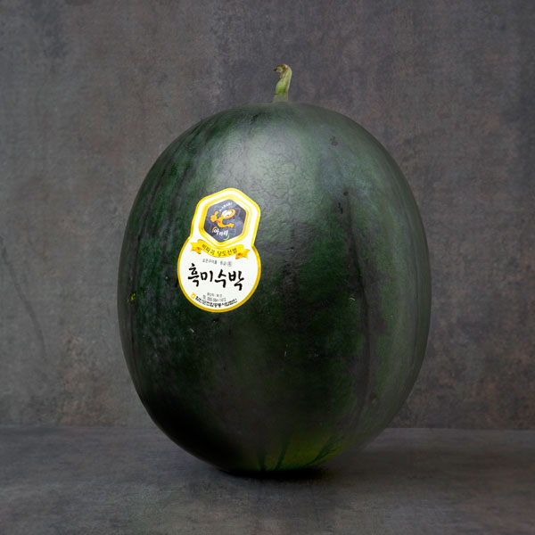 흑미수박 1통 (9kg내외)