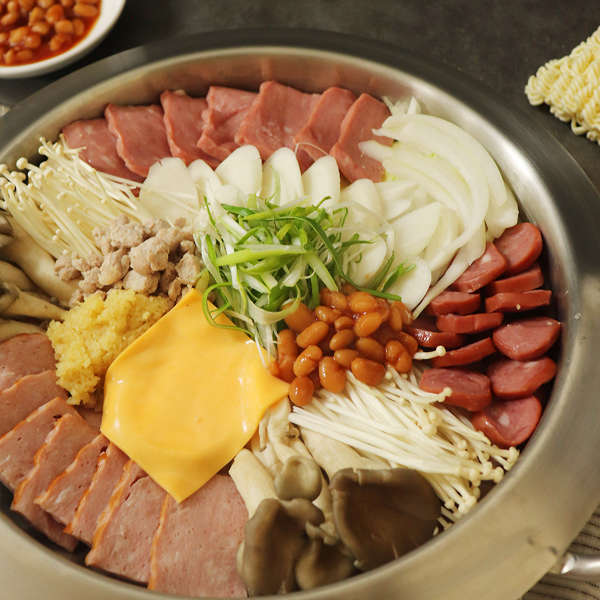 프리미엄 부대찌개 밀키트 (2인분, 828g) 대표이미지 섬네일