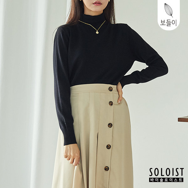 캐시라이크 베이직 터틀넥 니트 FAEK4A02