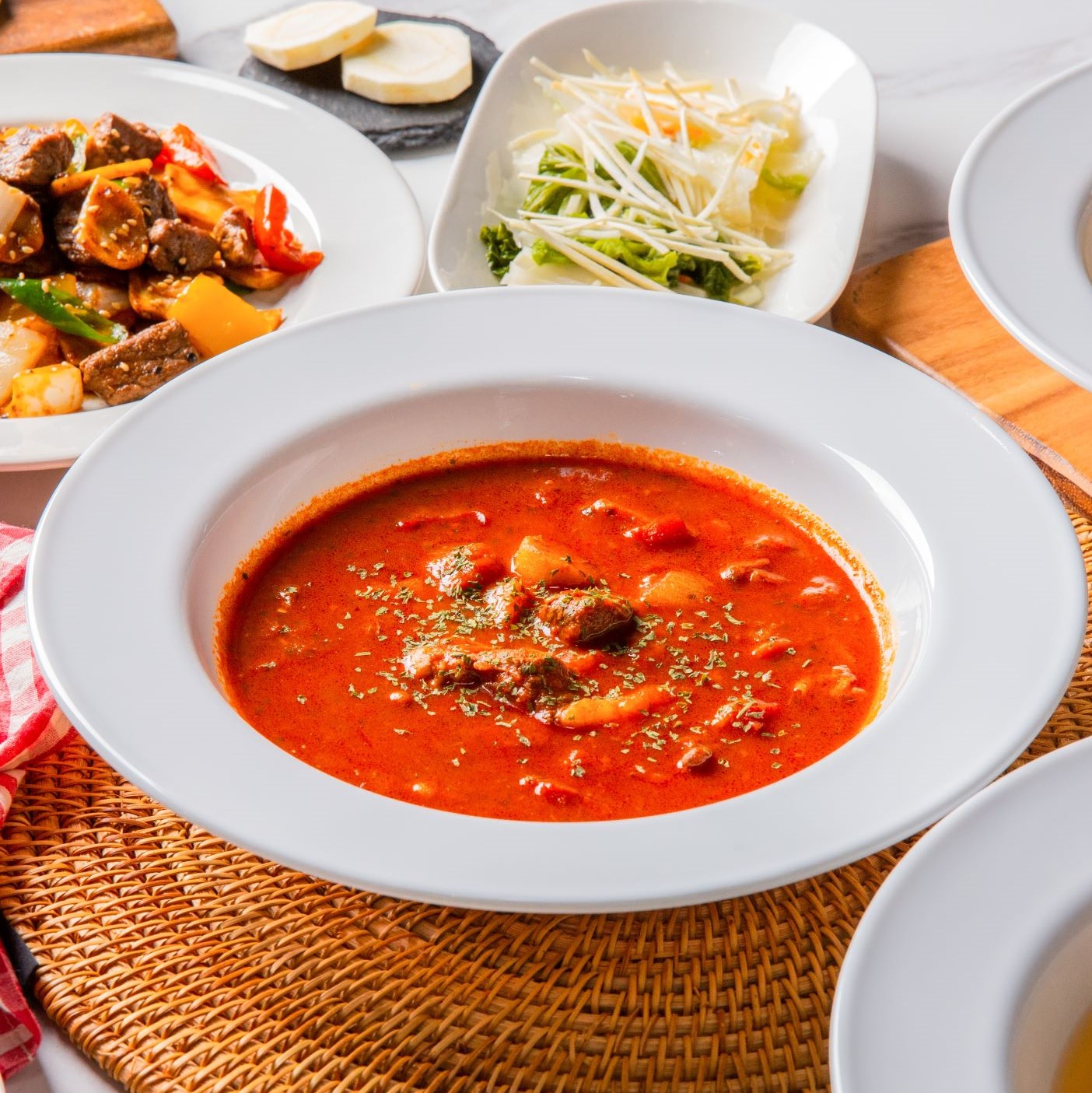 헝가리 굴라시 비프스튜 간편식(2인용) 맛집 초간단요리 캠핑찜요리 가족건강식품
