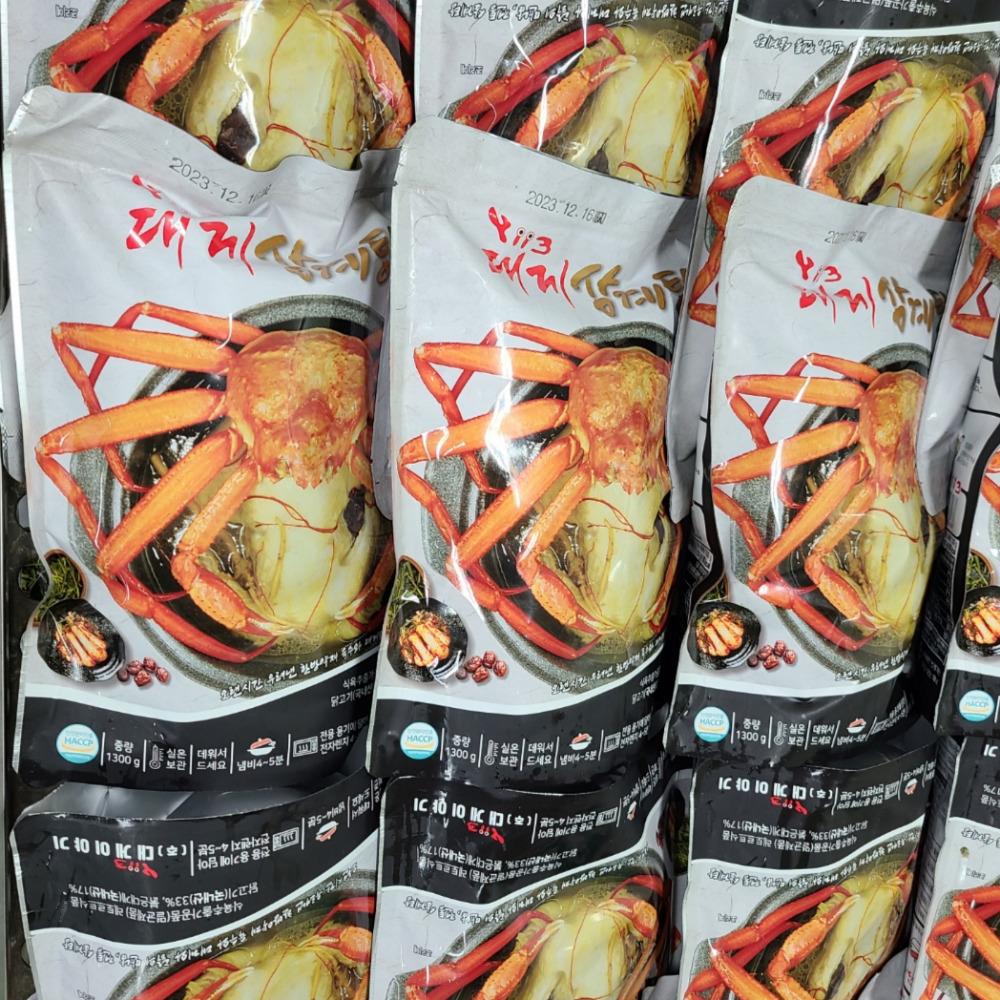 국산 붉은대게와 무항생제닭으로 우려낸 대게삼계탕1300ml