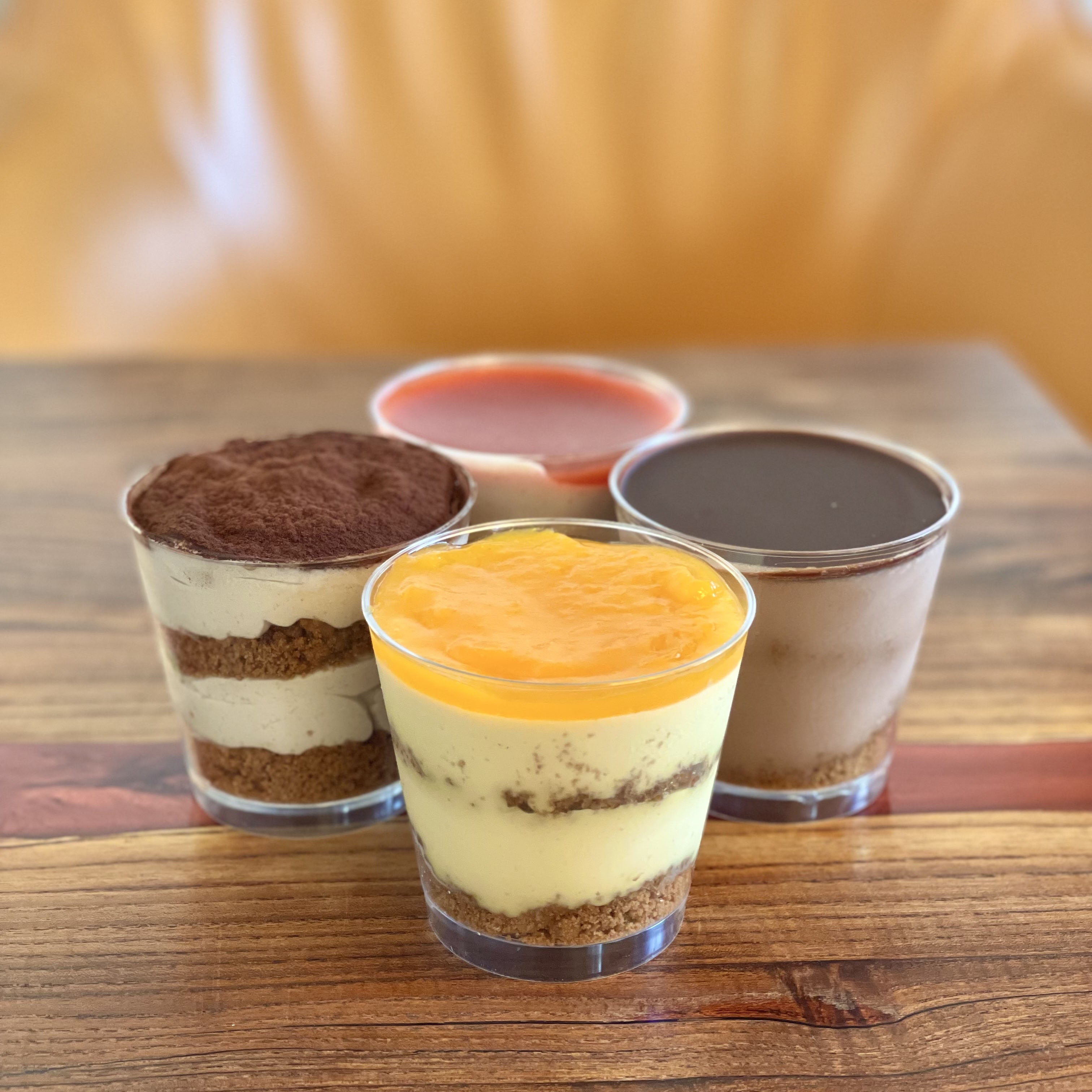 지브로와 돌멘 비건 티라미수 케이크 4종 생일 축하 선물 세트 (딸기/홍삼/후르츠/초코)