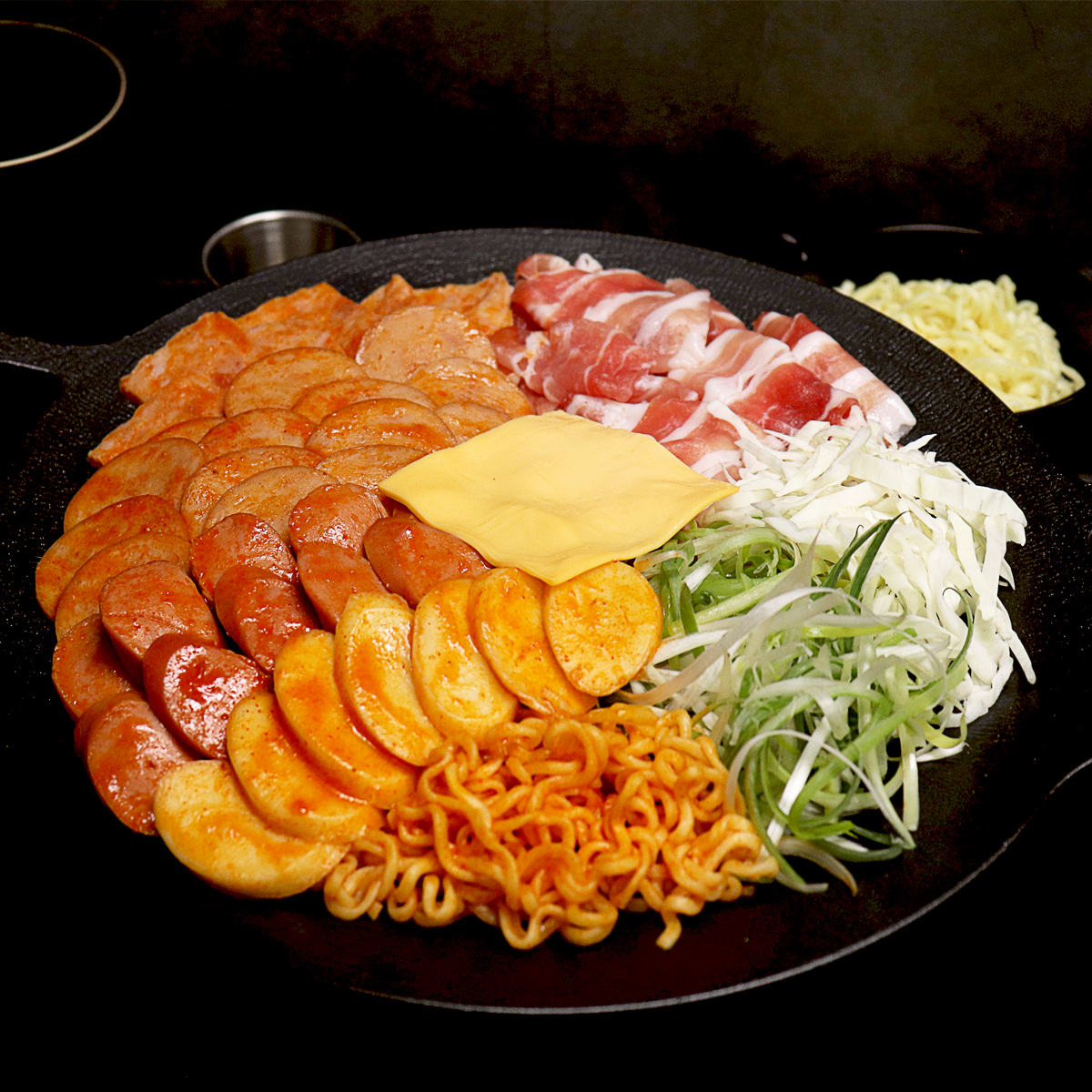 대패삼겹 부대볶음 (2인분, 928g) 밀키트
