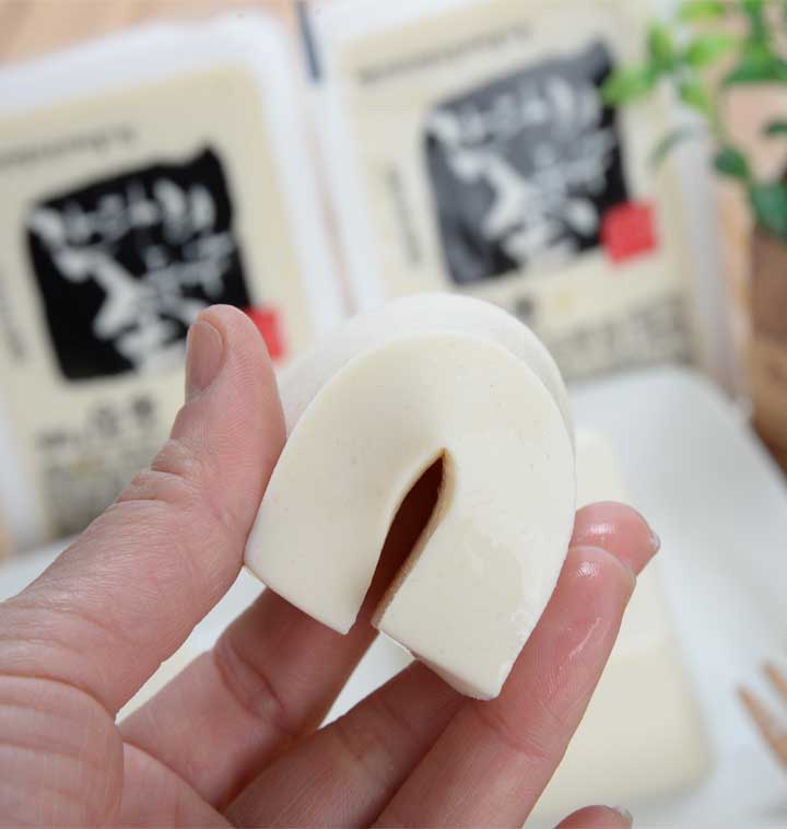 잔다리마을 비지까지 통째로 갈아넣은 전두부 310g x 4모
