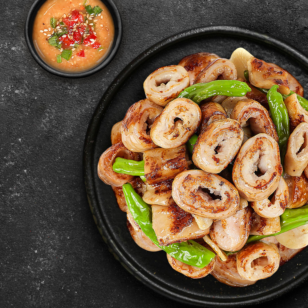 와룡식품 훈연막창 400g (막창소스 포함)
