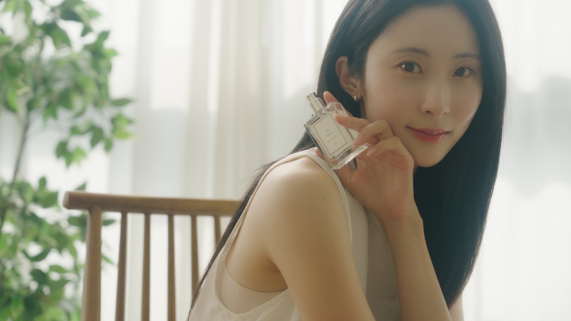 오프인기폭발 뒤돌아보게 만드는 유혹의 향기 이성을 부르는 백단향 오드퍼퓸 외 22종