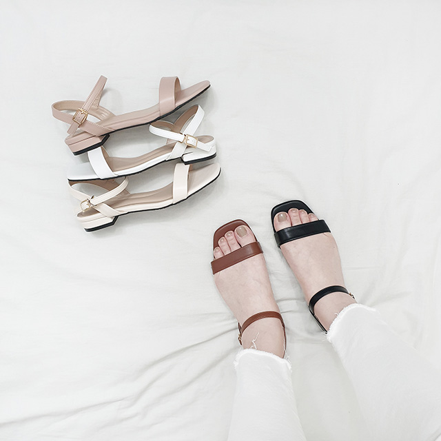 레브 사각코 발등 원스트랩 빅사이즈 쿠션 샌들 3cm