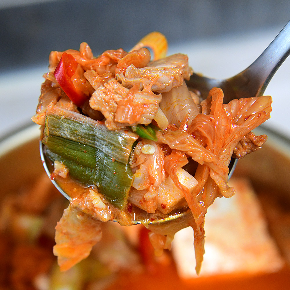 팔공산맛집 국내산 돼지고기 김치찜 350g (2팩/4팩/6팩)