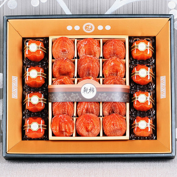 [프리미엄]햇살상주곶감 1.2kg(반건시50~55g*8과+건시15과) 외 3종 대표이미지 섬네일