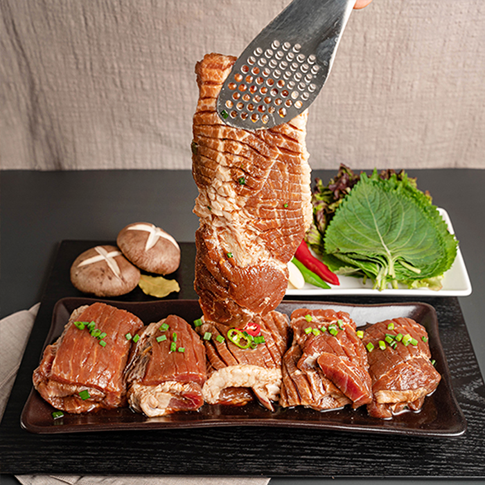 [외할머니밥상] 제주 프리미엄 흑돼지 왕 양념구이 1팩+1팩 총 2.4kg