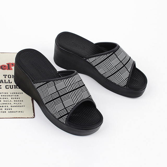 행텐 국산 여성 체크 격자 사무실 키높이 하이 슬리퍼 7cm