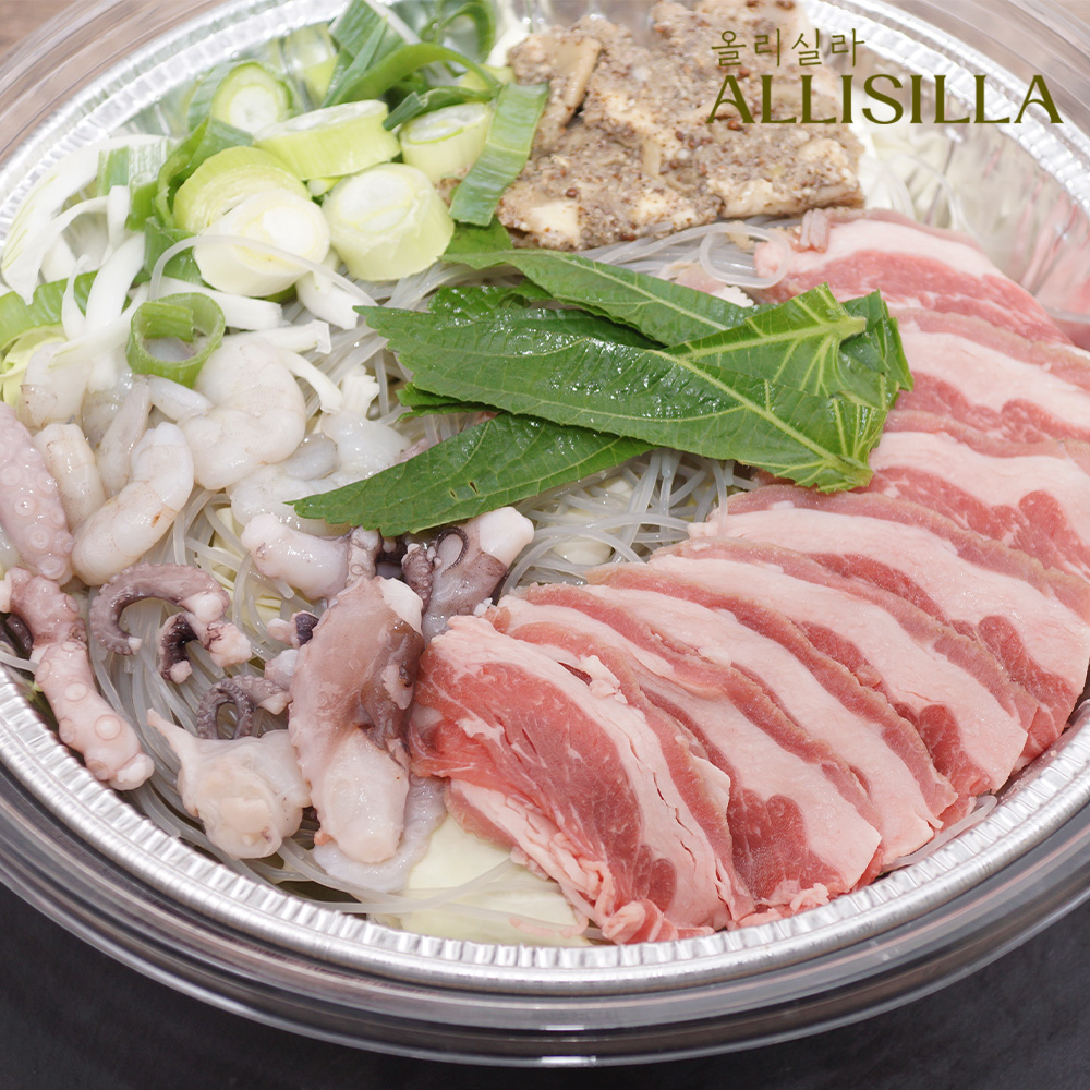 [올리실라] 우삼겹 낙곱새 전골 밀키트 883g