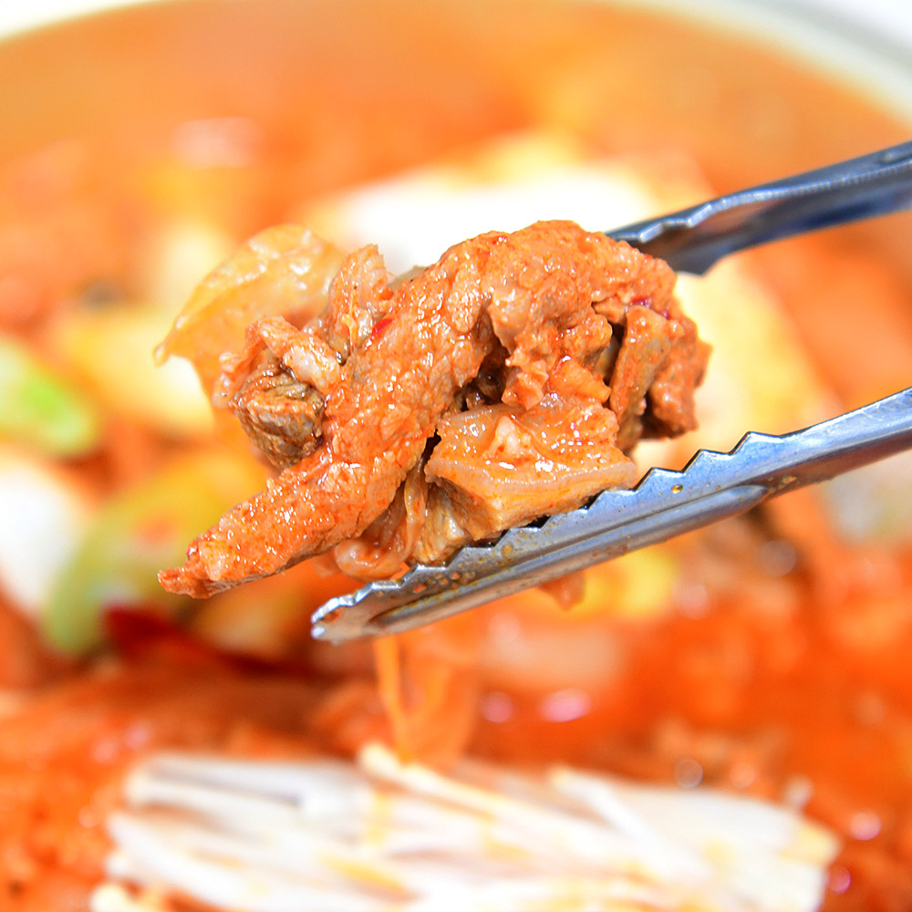 팔공산맛집 국내산 돼지고기 김치찌개 350g (2팩/4팩/6팩)