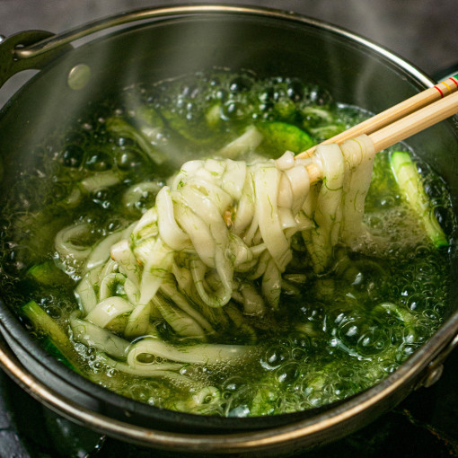 바다향 가득한 완도 매생이 칼국수